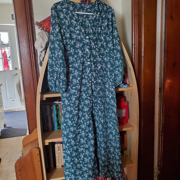 Fine floral print dress - Picture 1 of 5